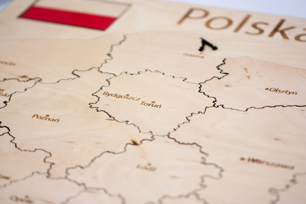 Drewniana Mapa Polski Puzzle drewniana dekoracja polski producent drewnianych map puzzle i map edukacyjnych mapa województwa