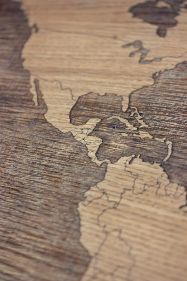 Drewniana Mapa Świata obraz mapa wykonana ze sklejki z granicami państw od drewniane mapy pl polski producent drewnianych map dekoracja na ścianę